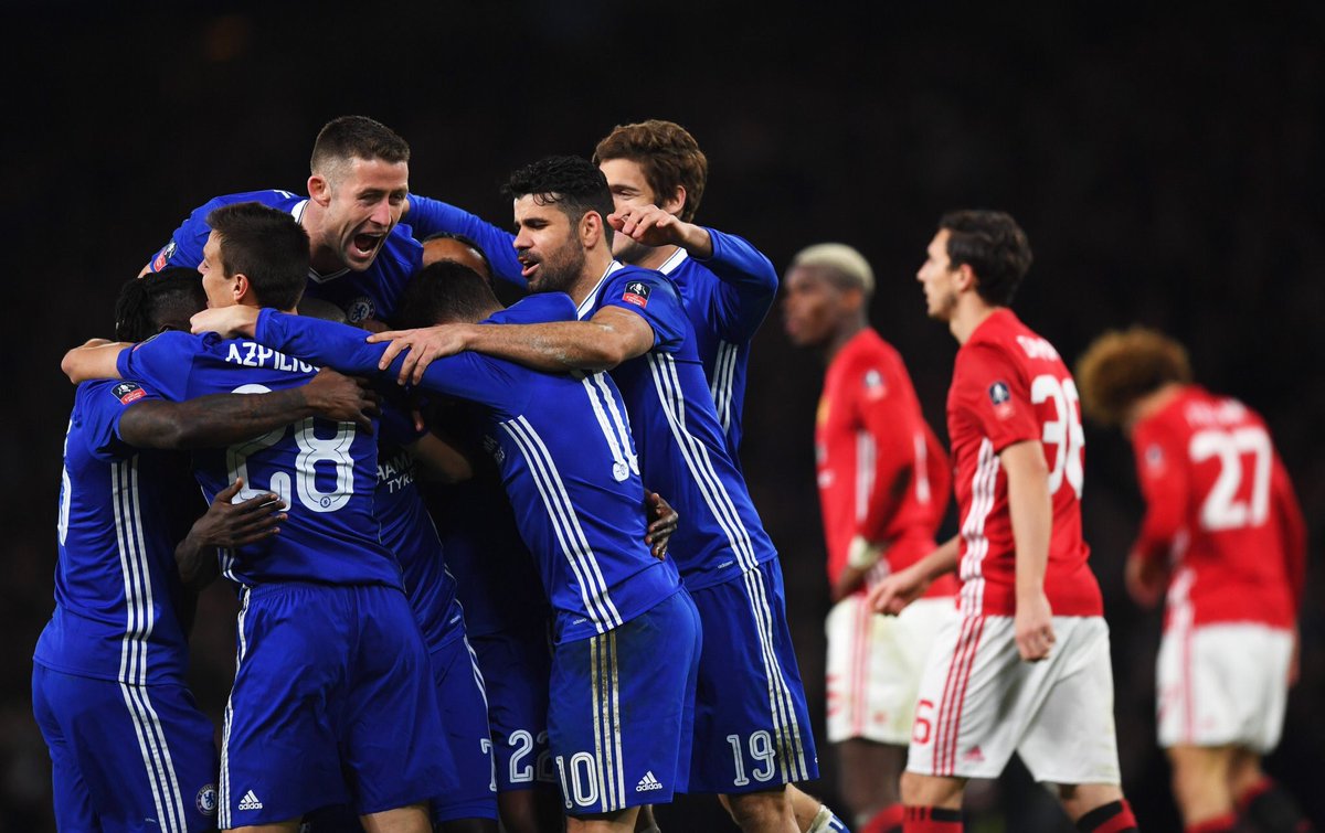 Chelsea postupuje v FA Cupe po domácom triumfe nad Manchestrom United. Krásnou strelou rozhodol Kante! (VIDEO)