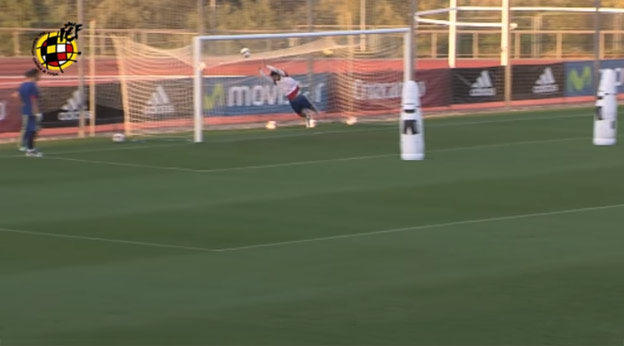 Alvaro Morata zastúpil v bránke De Geu, hviezdy Španielska mu nemohli dať gól! (VIDEO)