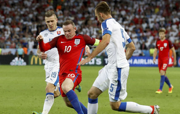 Slovensko má o starosť menej. Wayne Rooney oficiálne ukončil reprezentačnú kariéru!