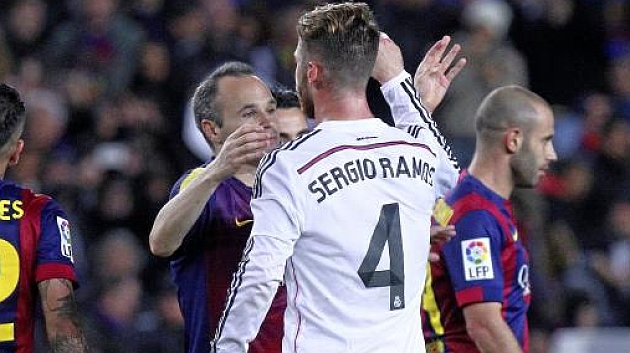 Sergio Ramos sa po hanebnej prehre Barcelony s PSG zastal jej hráčov: Nemám rád, keď vyhrávajú. Ešte viac však nemám rád, keď moji kamaráti trpia!