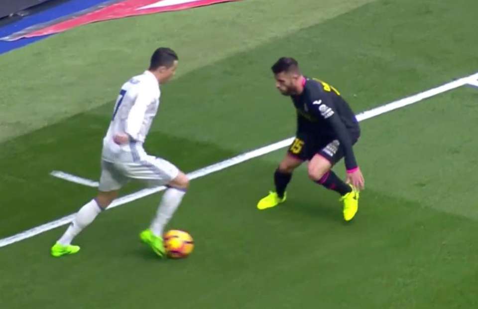 Cristiano Ronaldo a jeho technická superparádička na futbalistovi Espanyolu! (VIDEO)
