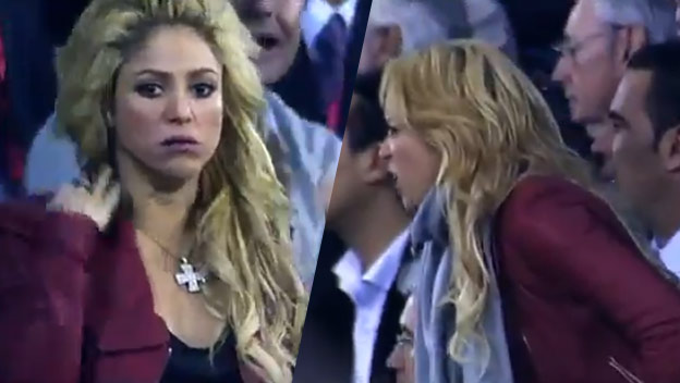 Shakira poriadne prežívala El Clasico. Nechýbala spontánna radosť z gólu a ani nadávky na rozhodcu! (VIDEO)