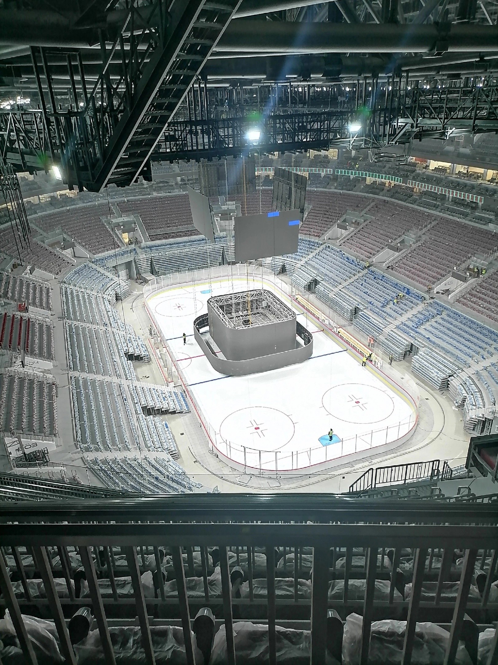Nový najväčší hokejový štadión na svete - SKA Arena v Petrohrade Foto-7