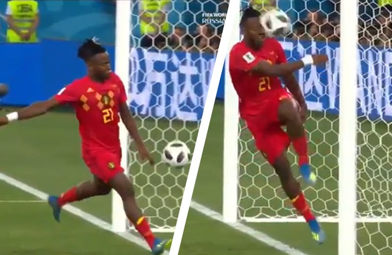Belgičan Batshuayi baví internet jeho nevydarenou oslavou po góle nad Anglickom! (VIDEO)