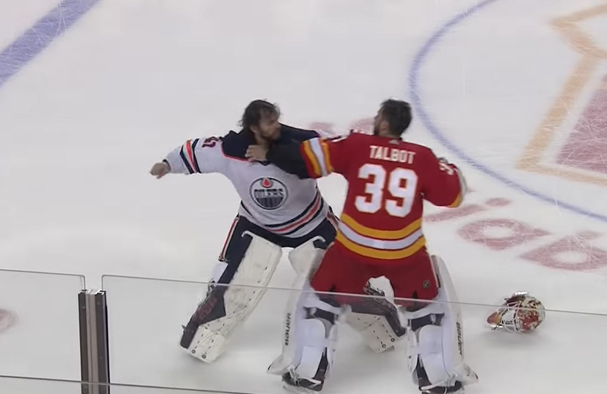 Bitka brankárov v NHL medzi Calgary a Edmontonom (VIDEO)