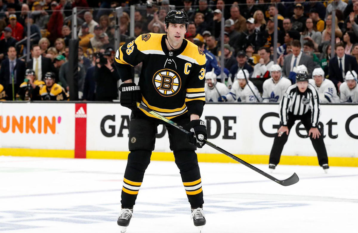 Zdeno Chára dnes v noci vyrovnal historický rekord NHL!