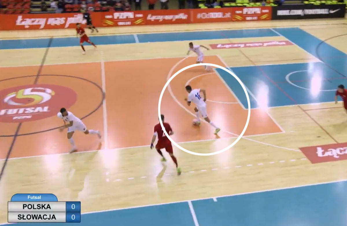 Futsalista Tomáš Drahovský a jeho parádne gólové sólo v zápase s Poľskom (VIDEO)