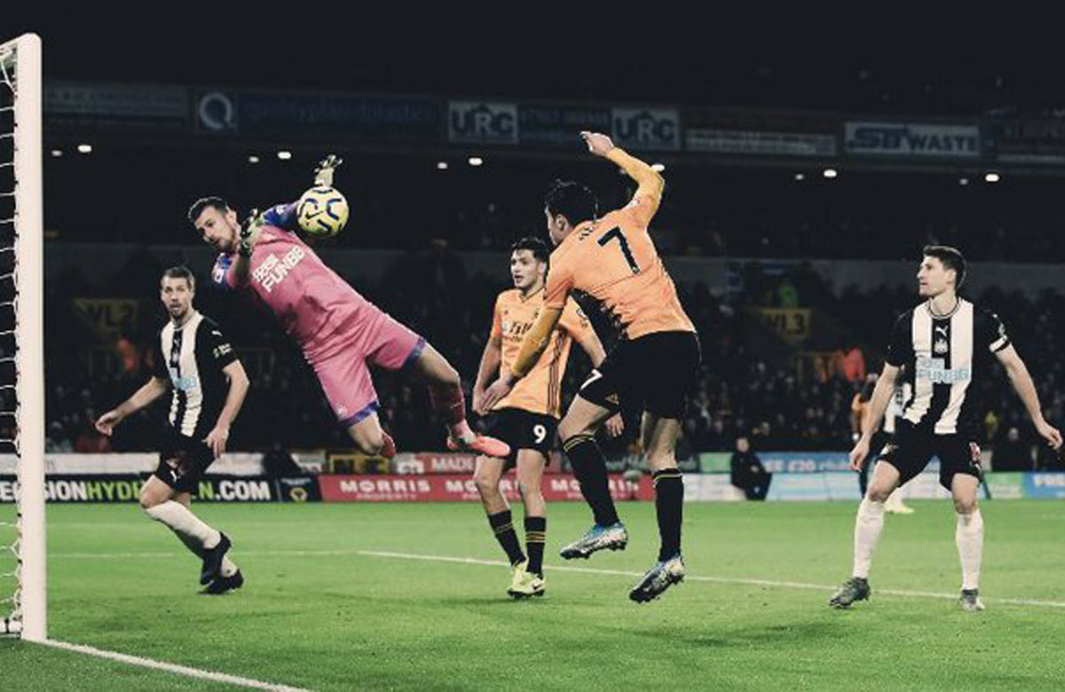 Newcastle zverejnil famózne zákroky Dúbravku proti Wolves (VIDEO)