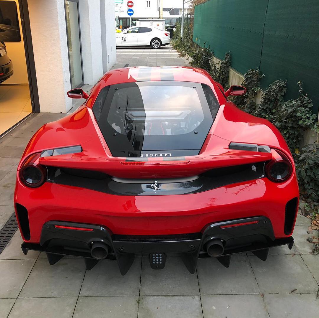 Hamsik Ferrari