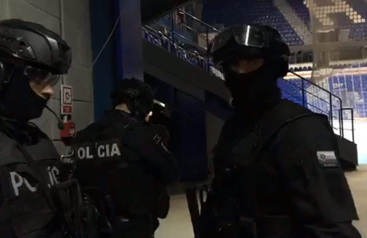 Cvičenie Polície SR pred MS 2019: Teroristický útok na Steel Arénu v Košiciach! (VIDEO)