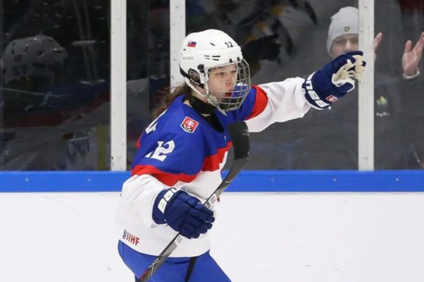 Obrovský úspech pre Nelu Lopušanovú: IIHF zverejnila výsledky ankety o najlepšiu hokejistku sveta