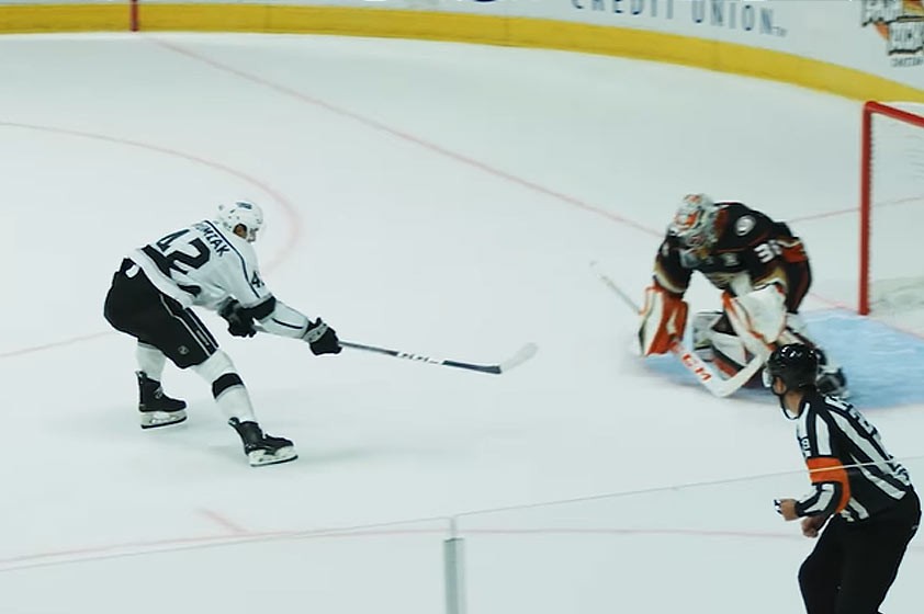 VIDEO: Ako Hossa s Gáboríkom za starých čias. Trenčiansky talent s parádnym gólom v NHL príprave