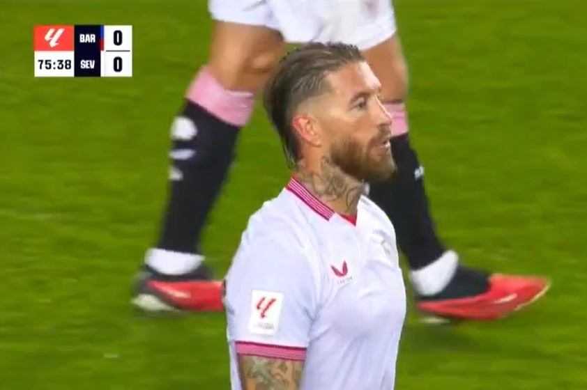 VIDEO: Sergio Ramos si dal vlastný gól proti Barcelone. Sevilla vďaka tomu prehrala