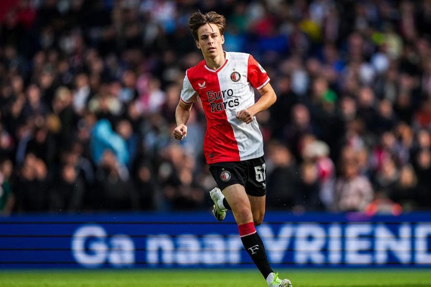 VIDEO: Leo Sauer sa neulakomil. 17-ročný Slovák s ďalšou asistenciou v Eredivisie