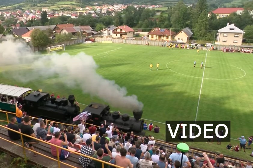 Legendárny vlak na štadióne v Čiernom Balogu prerušil pohárový zápas s Podbrezovou