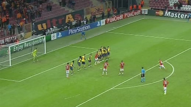 Sneijderov exportný gól z priameho kopu proti Arsenalu