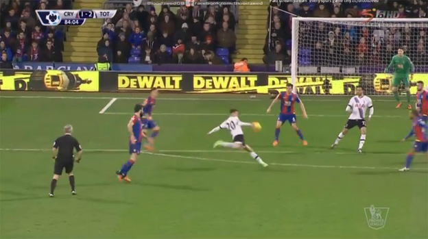Famózny gól 19-ročného talentu Tottenhamu proti Crystal Palace (VIDEO)