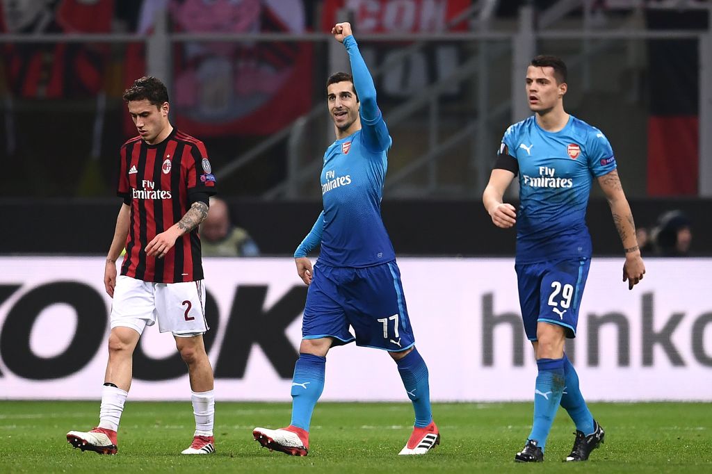 AC Miláno nedostalo posledných 6 zápasov ani gól. Krízou zmietaný Arsenal ich porazil na San Sire 2:0! (VIDEO)