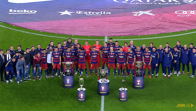 Barcelona ukázala všetky trofeje z roku 2015 a bolo ich naozaj dosť! (VIDEO)