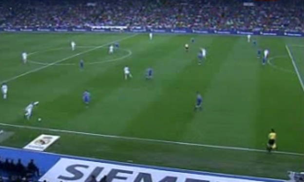 Takto to robil Beckham a Ronaldo: Sledujte dokonalú akciu za čias pôsobenia v Reale Madrid!