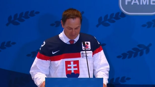 Pozrite si celý ceremoniál z uvedenia Petra Bondru do siene slávy svetového hokeja! (VIDEO)