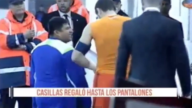 Člen realizačného tímu Cruz Azul si vypytál od Casillasa trenírky