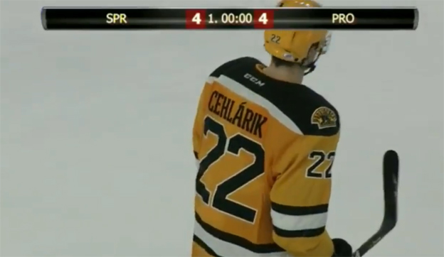 Peter Cehlárik znovu zažiaril: V noci strelil v AHL ďalší gól a rozhodol aj samostatné nájazdy! (VIDEO)