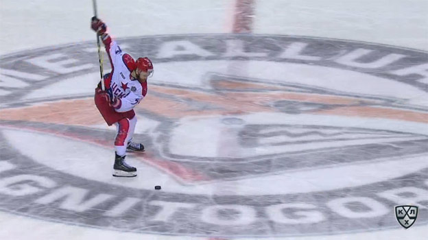 Da Costa sa s tým nepáral: Útočník CSKA Moskva to vo finále KHL napálil priamo zo stredu! (VIDEO)
