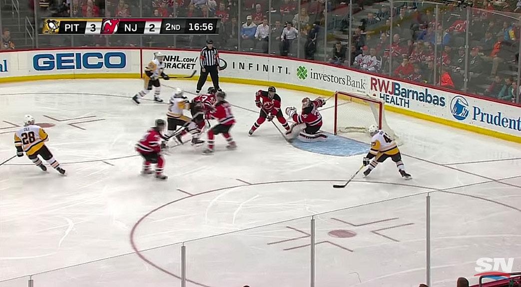 Totálne vyšachovanie: Hokejisti Pittsburghu na čele s Crosbym predviedli proti New Jersey Devils dokonalú akciu! (VIDEO)