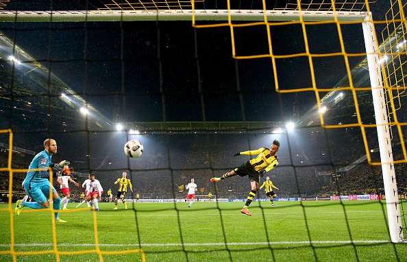 Radosť sa pozerať: Víťazný gól Dortmundu proti Lipsku naozaj stojí za to! (VIDEO)