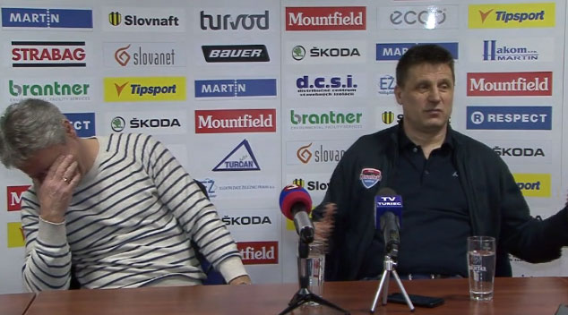 Komédia na tlačovke po zápase Piešťan s Martinom. Najskôr hádka trénerov, potom sa sťažuje aj novinár! (VIDEO)