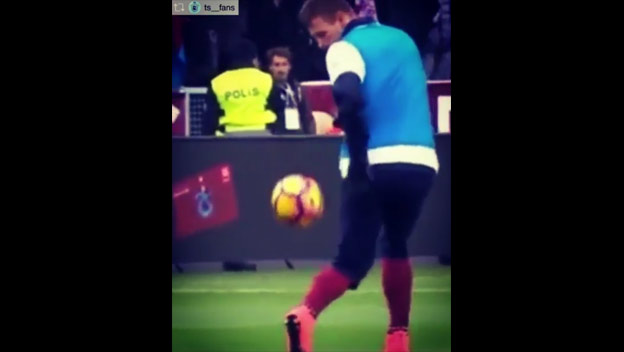 Á la Neymar: Ján Ďurica a jeho technická parádička s loptou pred zápasom Trabzonsporu! (VIDEO)
