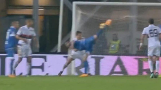Ibrahimovič má konkurenta! Futbalista Empoli napodobnil jeho škorpión gól