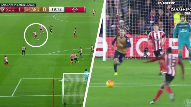 Peter Čech inkasuje gól od Southamptonu po neskutočnom falši domáceho obrancu! (VIDEO)