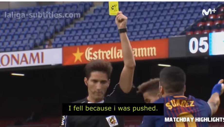Zábery, ktoré sa tak často nevidia: Debaty hráčov a hádka Suareza s rozhodcom, ktoré boli na prázdnom Nou Campe počuť! (VIDEO)