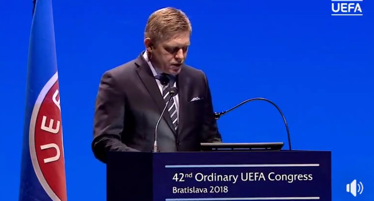 Robert Fico a jeho preslov v angličtine na kongrese UEFA: Keď víťazíme, rastie aj náš HDP. Keď prehrávame, rátame so stratami v ekonomike! (VIDEO)