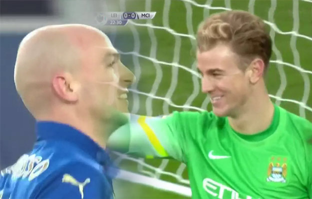 Vtipný moment zo zápasu Leicester vs City: Hart pochválil priamy kop súpera