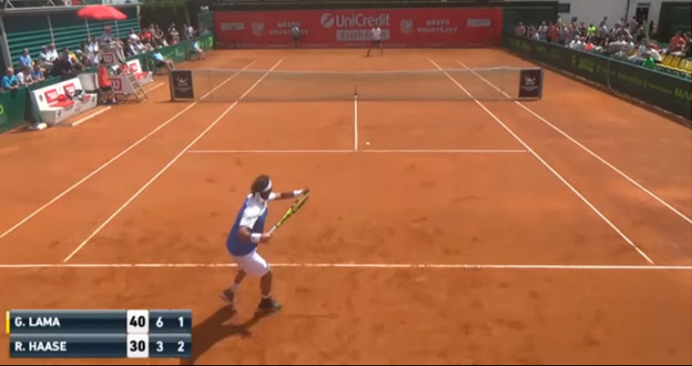 Tenistovi na turnaji v Česku došla trpezlivosť so vzdychaním jeho súpera, začal ho napodobňovať! (VIDEO)