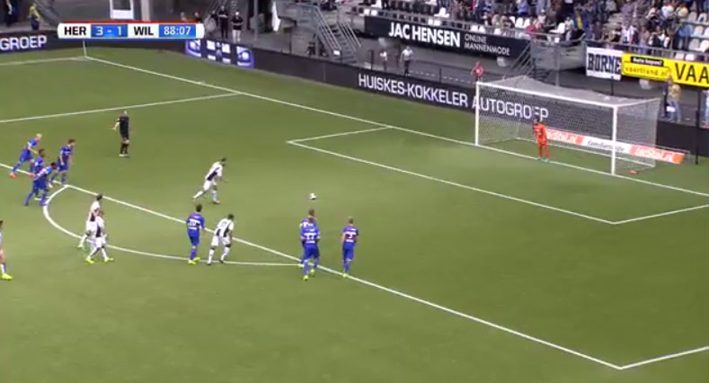 Útočník holandského Heraclesu zahodil dve penalty behom 60 sekúnd! (VIDEO)