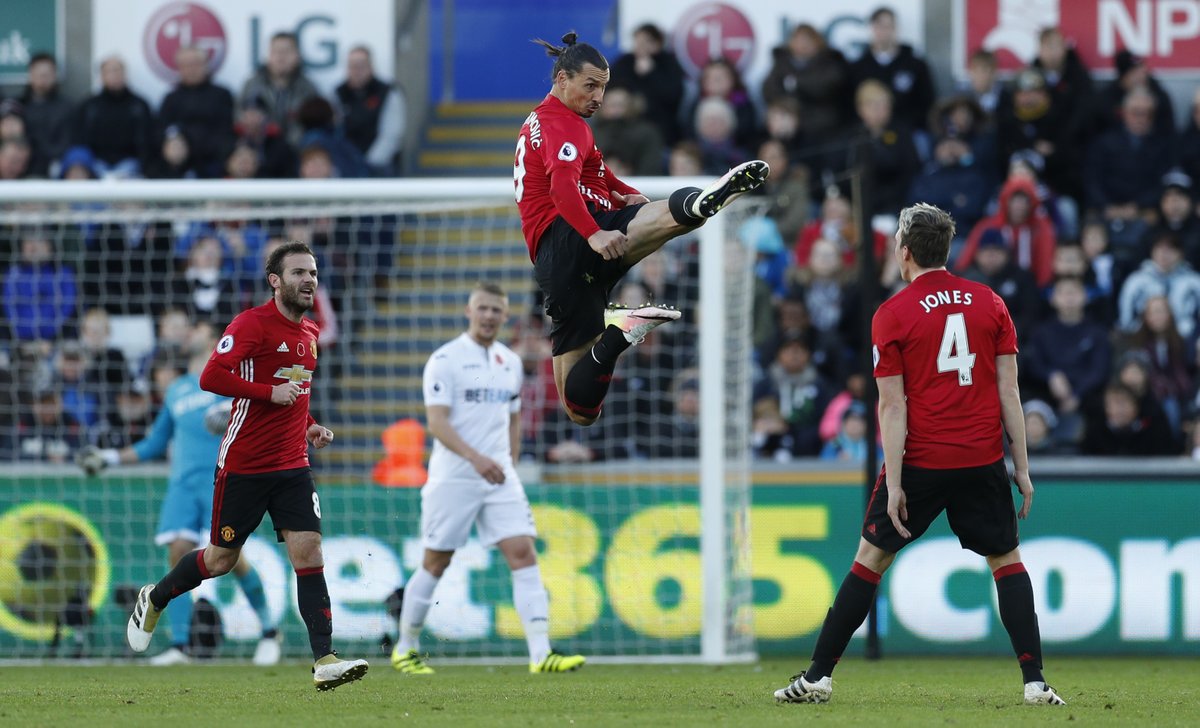 Zlatan Ibrahimovič sa prebudil: Pozrite si jeho dva góly do siete Swansea! (VIDEO)