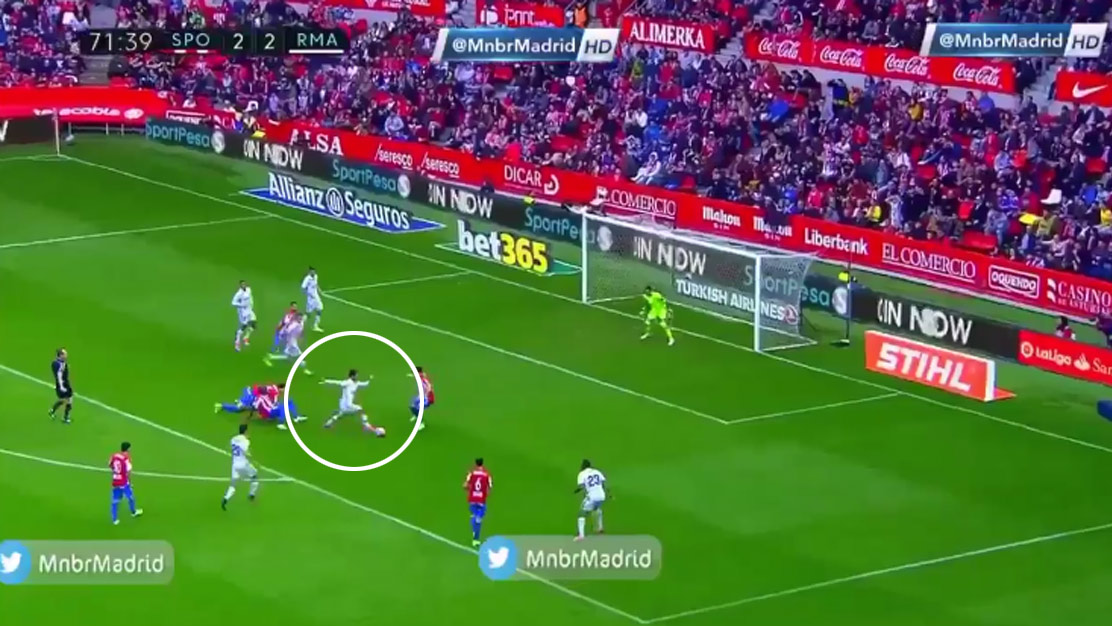 Isco sa vo včerajšom zápase takmer postaral o gól roka. Elegantná otočka s loptou a následné sólo cez 8 hráčov Gijónu! (VIDEO)