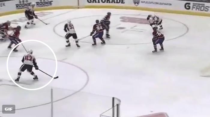 Christián Jaroš strelil svoj prvý gól za Ottawu Senators. Pozrite si jeho presnú strelu v zápase s Montrealom! (VIDEO)