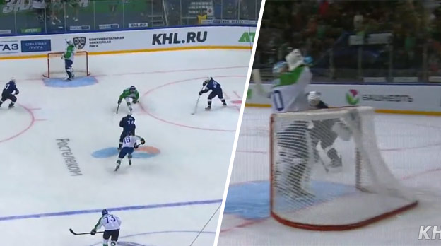 V KHL sa odohral najzábavnejší moment roka: Brankár Ufy si s útokom súpera ťažkú hlavu nerobil a popíjal vodu! (VIDEO)