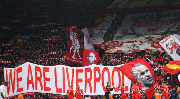 Protest pomohol: Majiteľ Liverpoolu sa ospravedlnil fanúšikom a znížil ceny lístkov!