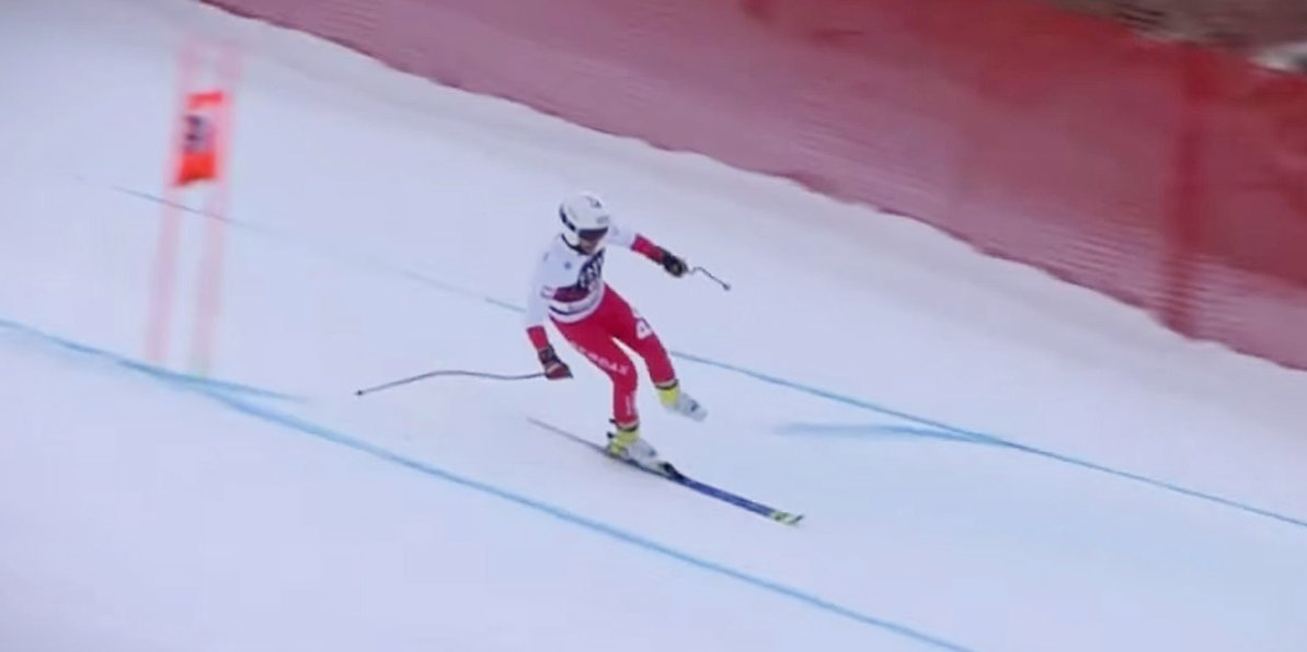 Poľský lyžiar skončil v zjazde Svetového pohára na poslednom mieste. Do cieľa prišiel na jednej lyži a vyslúžil si najväčší aplauz! (VIDEO)