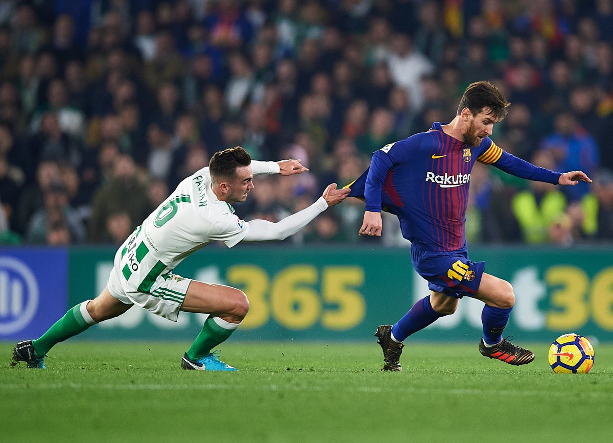 Messi si na vlastnej polovici urobil z hráčov Betisu tréningové kužele! (VIDEO)