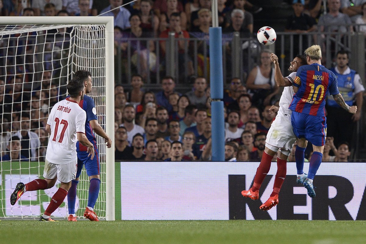 Messiho netradičný gól hlavičkou proti Seville v superpohári! (VIDEO)
