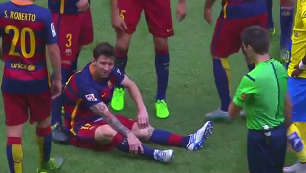 Messi si zranil koleno, zápas s Las Palmas pre neho skončil v 10. minúte! (VIDEO)