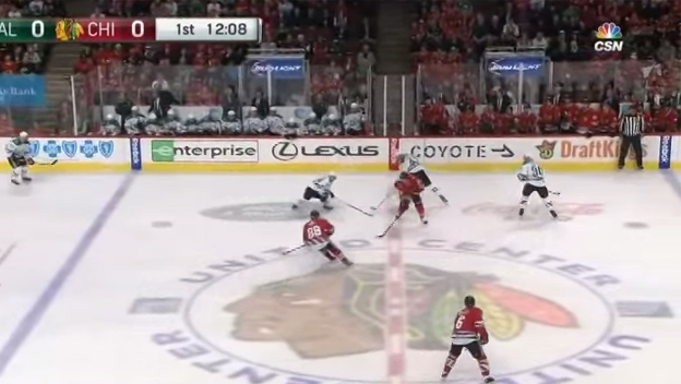 Panarin ukázal neskutočné ovládanie puku, ktoré sa naučil v KHL (VIDEO)