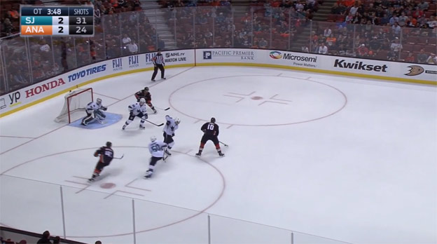 Posledný gól prípravných zápasov NHL bol zrejme aj najkrajší. Pozrite si parádu Corey Perryho! (VIDEO)
